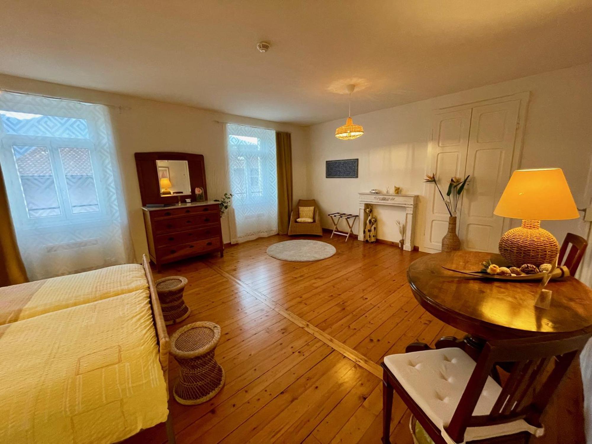 1912 - Wooden Room - Old Town โลการ์โน ภายนอก รูปภาพ